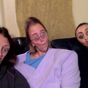 Meet your Posher, Caroline